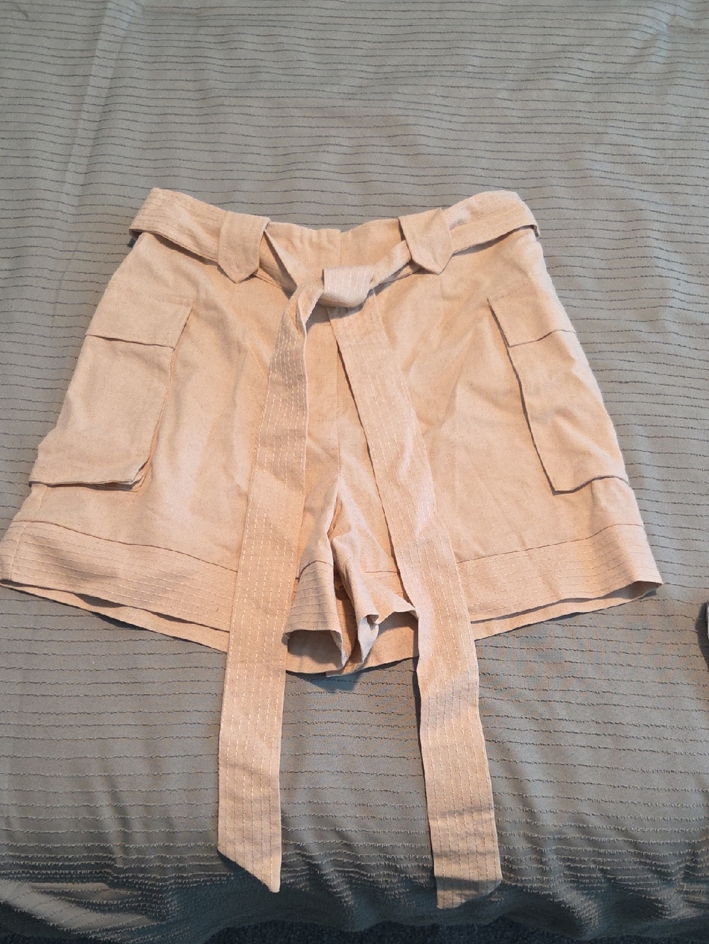NY & Company  Shorts in Light Beige
